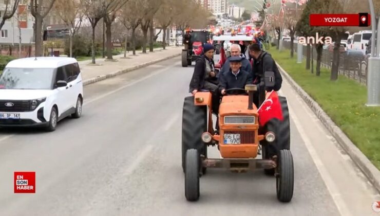 Özgür Özel Yozgat mitingine traktörle gitti