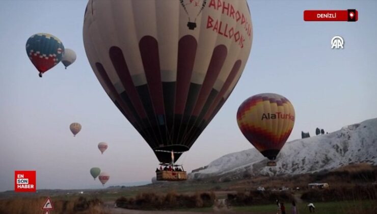 Pamukkale’de turizm sıcak hava balonlarıyla “havalanıyor”