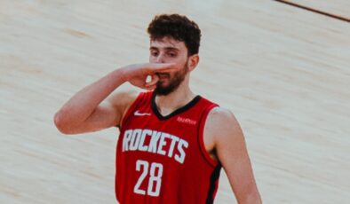 Rockets, Warriors’u yenerek seriyi 1-1 yaptı