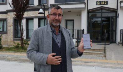 Sakarya’da deprem öncesinde telefonuna gelen uyarı ile o anları kayıt altına aldı