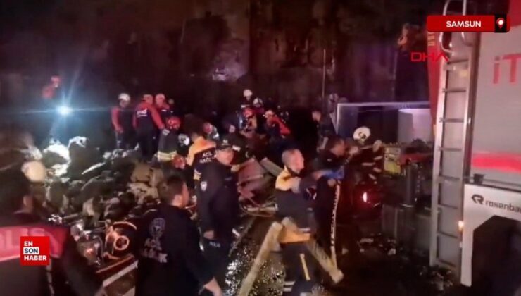 Samsun’da akaryakıt istasyonundaki aracın üzerine kaya düştü