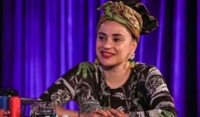 Şarkıcı Ceylan Ertem’den 1999 depreminde yaşadıklarını anlattı: “Şortla kaçanların yüzüne tükürdüler”