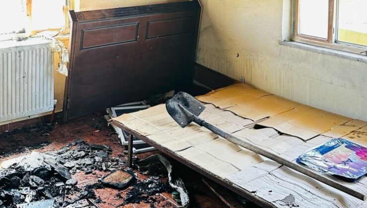 Siirt’te sobadan çıkan kıvılcımlar evi küle çevirdi