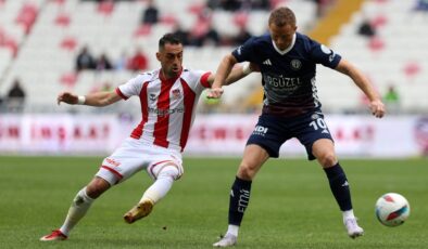 Sivasspor, Antalyaspor’u iki golle geçti