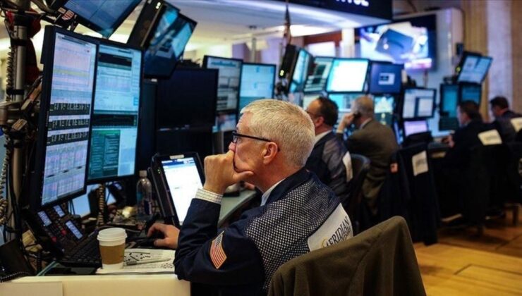 Trump’ın etkisindeki New York borsası düşüşle açıldı