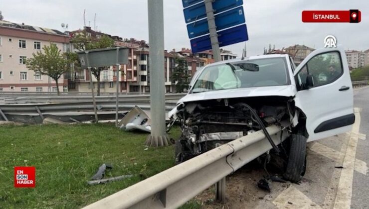 Ümraniye’de otoyolda bariyerlere saplanan araç