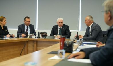 Vali Davut Gül’den deprem sonrası kriz merkezlerine inceleme