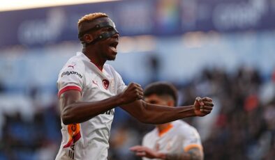 Victor Osimhen, en golcü dönemini tekrarladı