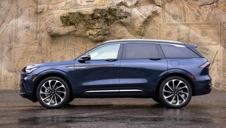 Zenginler bile istemiyor: Lüks otomobillerde aylık abonelik ücretleri tepkilerin odağında