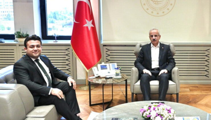 Abdulkadir Uraloğlu: Çocuklarımızın dijital mecralarda güvenliğini sağlamak öncelikli mevzulardan biri