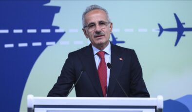 Abdulkadir Uraloğlu: Tüm vakitlerin en yüksek transit uçuş sayısına ulaştık