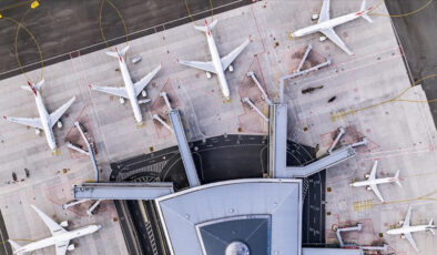 Abdulkadir Uraloğlu: Türkiye’de 4 ayda hava yoluyla 64,2 milyonu aşkın yolcu seyahat etti