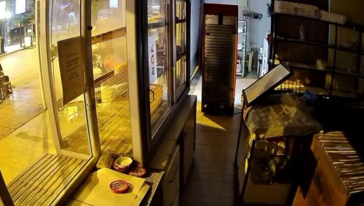 Adana’da araçla geçerken iş yerini kurşunladılar