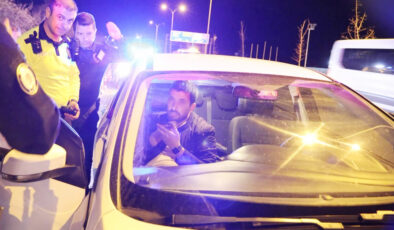 Aksaray’da polisin alkollü şoförle imtihanı