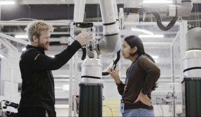 Amazon’un yeni robotu Vulcan, objeleri dokunarak tanıyabiliyor