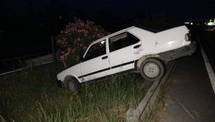 Antalya’da faciadan dönülen kazayı burunları bile kanamadan atlattılar