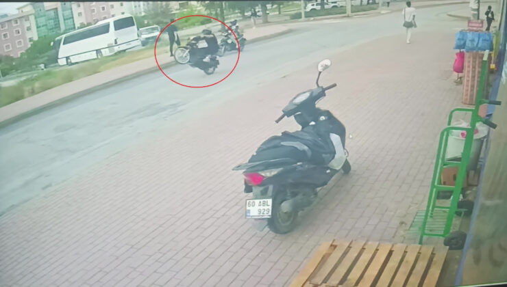 Antalya’da polisin önünde akrobatik hareketler yapan motosikletliye ceza yağdı