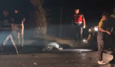 Antalya’da servis aracı arabayla çarpıştı: 2 meyyit, 6 yaralı