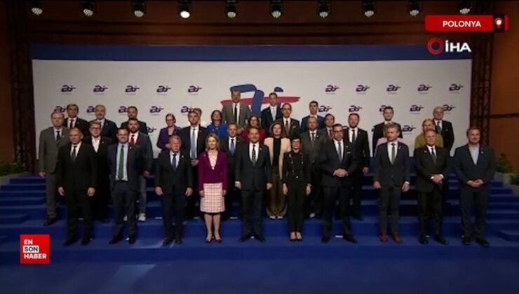 Bakan Fidan, AB dışişleri bakanları ile aile fotoğrafına katıldı