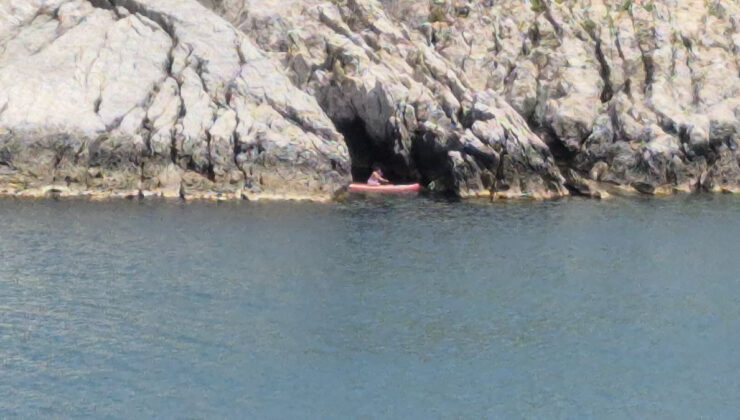 Bartın’da Rus turist yasaklı bölgede denize açıldı