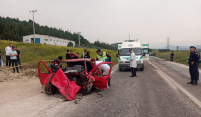 Bilecik’te arabalar çarpıştı: 3 meyyit, 1 yaralı