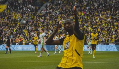 Borussia Dortmund, Wolfsburg’a farklı geçti