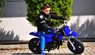 Bursa’da 6 yaşında motor yarışlarına hazırlanıyor