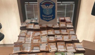 Bursa’da tıra gizlediği 61 bin euroyu Bulgar gümrüğü yakaladı