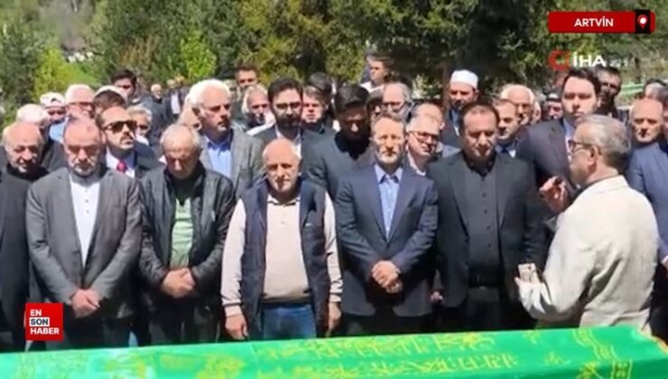 Cumhurbaşkanlığı İletişim Başkanı Altun amcasının cenaze merasimine katıldı