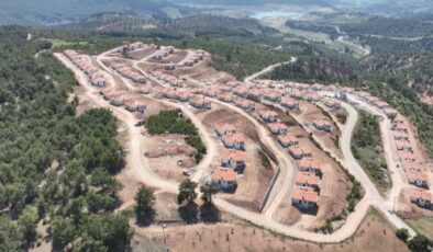 Depremzede muhtardan duygulandıran kelamlar: Villa üzere meskenlerimiz oldu