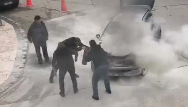 Düzce’de alev alan arabaya vatandaşlar müdahale etti