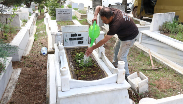 Eskişehir’de 300 mezara gözü üzere bakıyor: Avrupa’dan müşterileri var
