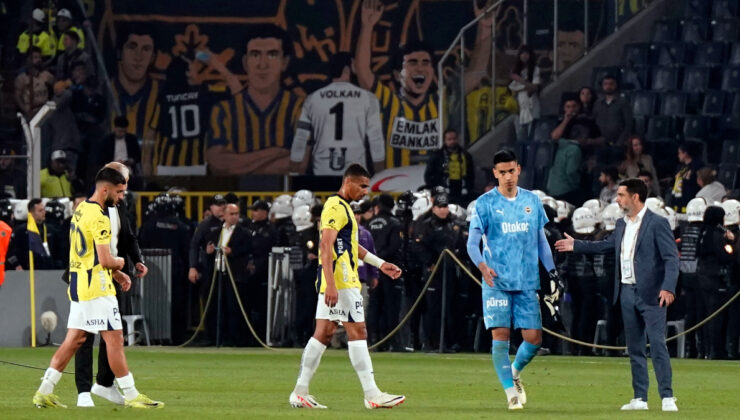 Fenerbahçe alanında 10 puan kaybetti