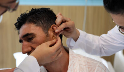 Gaziantep’te arbedede ısırılarak koparılan kulak göğsü yerine dikildi