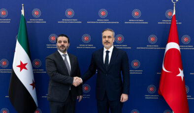 Hakan Fidan, Suriyeli mevkidaşıyla bir ortaya geldi