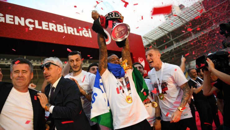 Harika Lig’e çıkan Gençlerbirliği, kupasını aldı