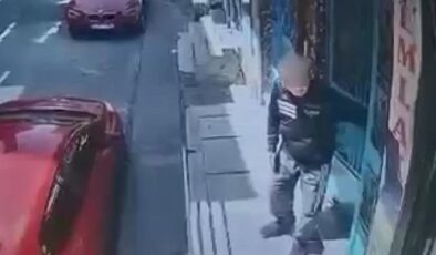 İstanbul’da cansız vücudu bulunan İshak Öztürk’ün meskenden çıktığı anlar kamerada
