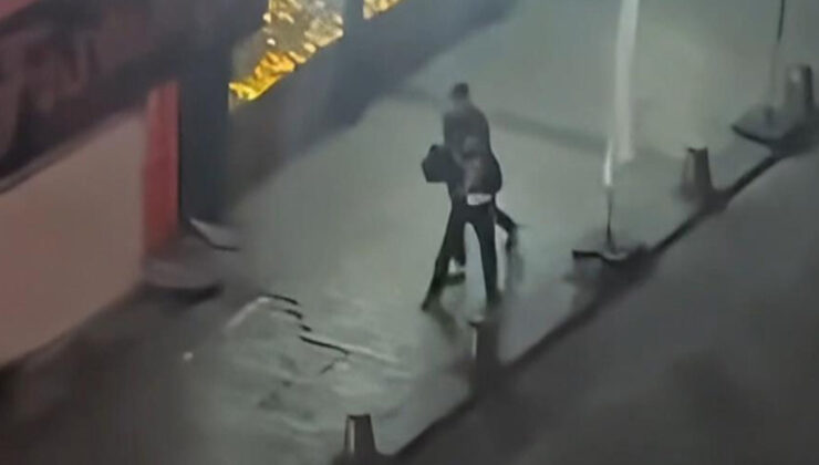 İstanbul’da tartıştığı bayanı sokak ortasında darbetti