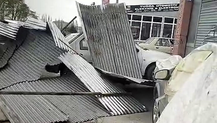 Kars’ta fırtına: 2 iş yerinin çatısı uçtu