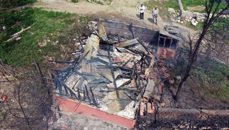 Kastamonu’da yangın, köy mescidi, bir konut ve ahır küle döndü