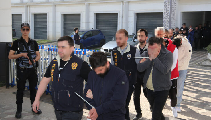 Kocaeli’de uydurma araç kiralama sitesi üzerinden 122 kişiyi dolandırdılar