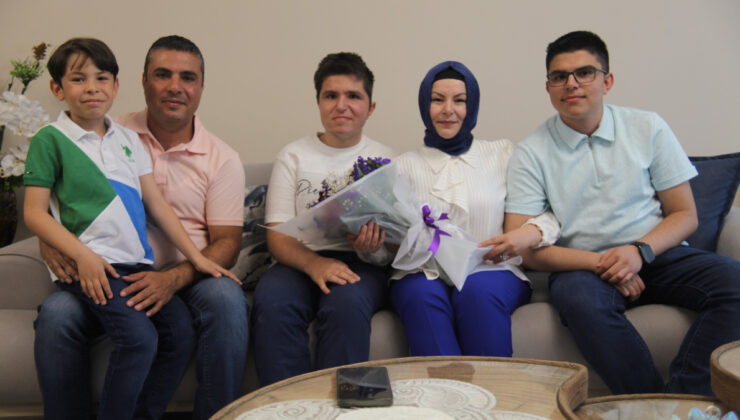 Konya’da 40 yaşında hukuk fakültesini birincilikle bitirdi