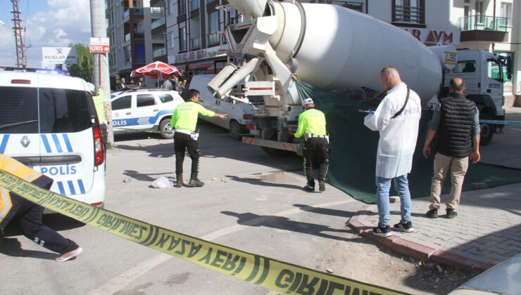 Konya’da beton mikserinin altında kalan yaşlı adam öldü