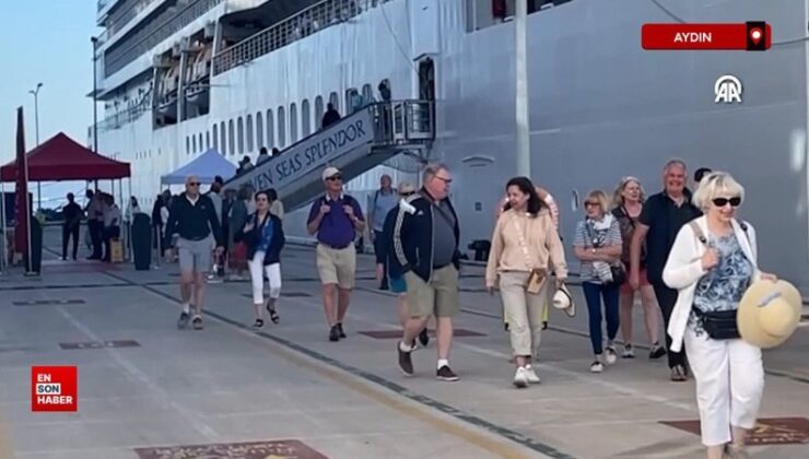 Kuşadası’na bir günde 5 kruvaziyer demirledi