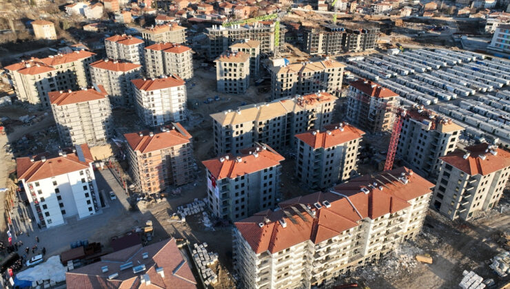 Malatya’da sarsıntı konutlarının imali sürüyor