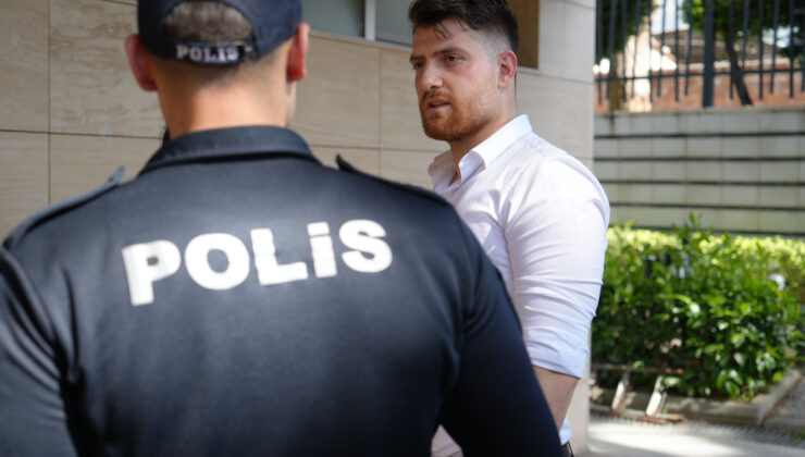 Manisa’da tuvalette altın dolu kese buldu