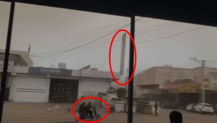 Mardin’de fırtınada uçan levha tellere çarpıp düştü: Motosikletliler mevtten döndü