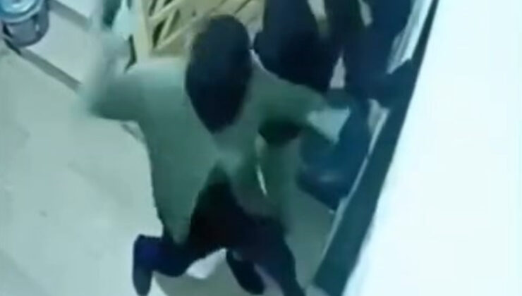 Mardin’de maskeli şüpheliler, husumetlilerinin kapısını parçaladı