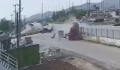 Muğla’da 6 kişinin yaralandığı kaza kameralara yansıdı