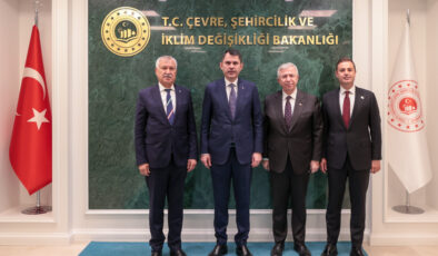 Murat Kurum, Mansur Yavaş, Zeydan Karalar ve Ahmet Akın ile bir ortaya geldi